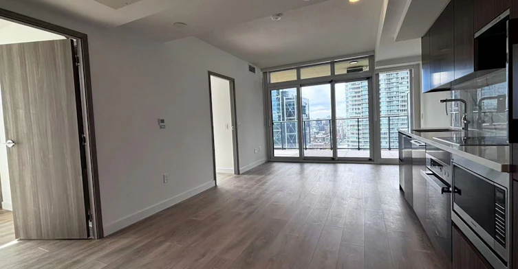 2203-3 Concord Cityplace Way, Toronto, ON, M5V 0X3