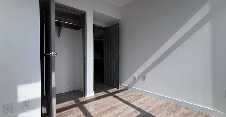 2203-3 Concord Cityplace Way, Toronto, ON, M5V 0X3 - 3