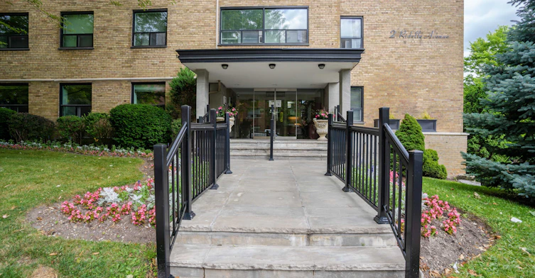 502-2 Ridelle Avenue, Toronto, ON, M6B 1H4 - 3