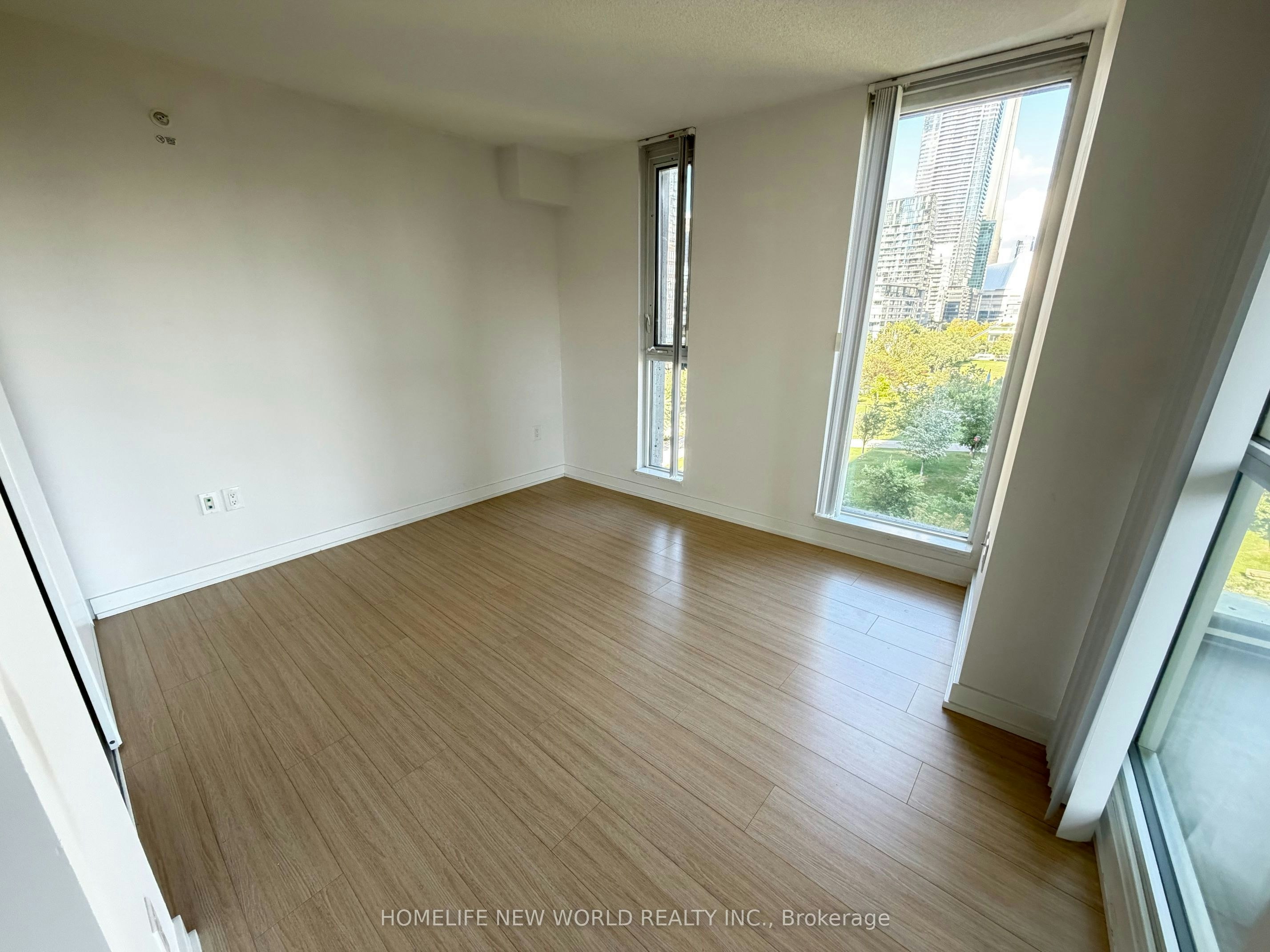 721-85 Queens Wharf Road, Toronto, ON, M5V 0J8 - 10