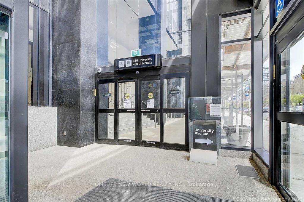 4005-488 University Avenue, Toronto, ON, M5G 0C1 - 3