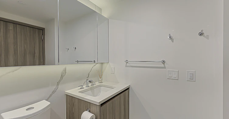3510-1 Concord Cityplace Way, Toronto, ON, M5V 0X3 - 13