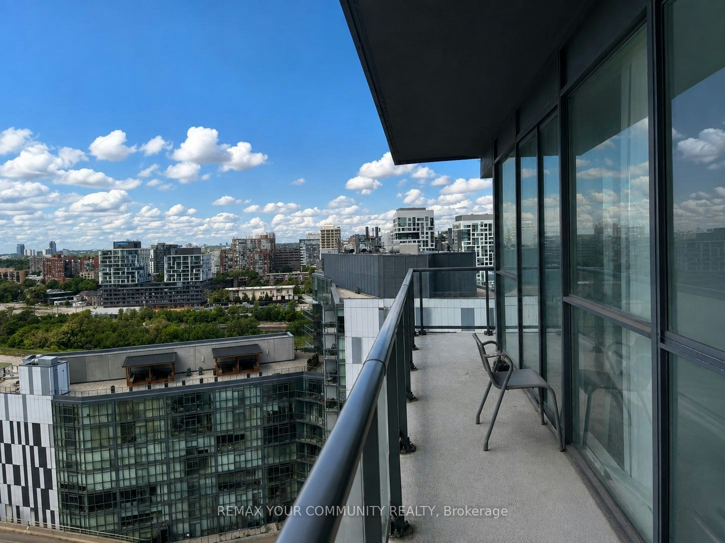 1903-20 Bruyeres Mews, Toronto, ON, M5V 0G8 - 11