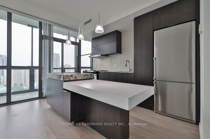 2211-101 Charles Street E, Toronto, ON, M4Y 1V2 - 11