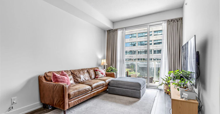 2-180 Fairview Mall Drive, Toronto, ON, M2J 0G4 - 4