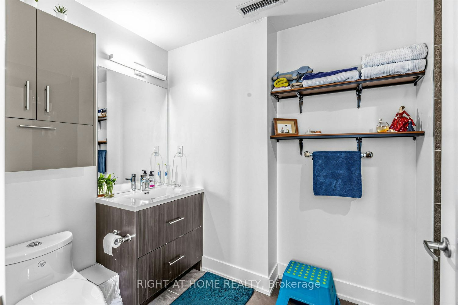 2-180 Fairview Mall Drive, Toronto, ON, M2J 0G4 - 15