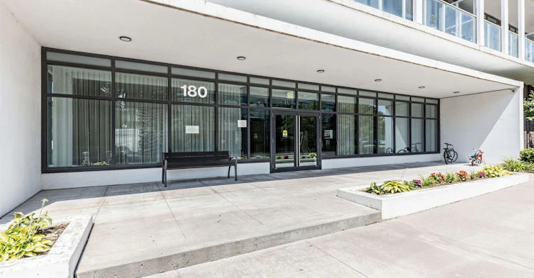 2-180 Fairview Mall Drive, Toronto, ON, M2J 0G4 - 28