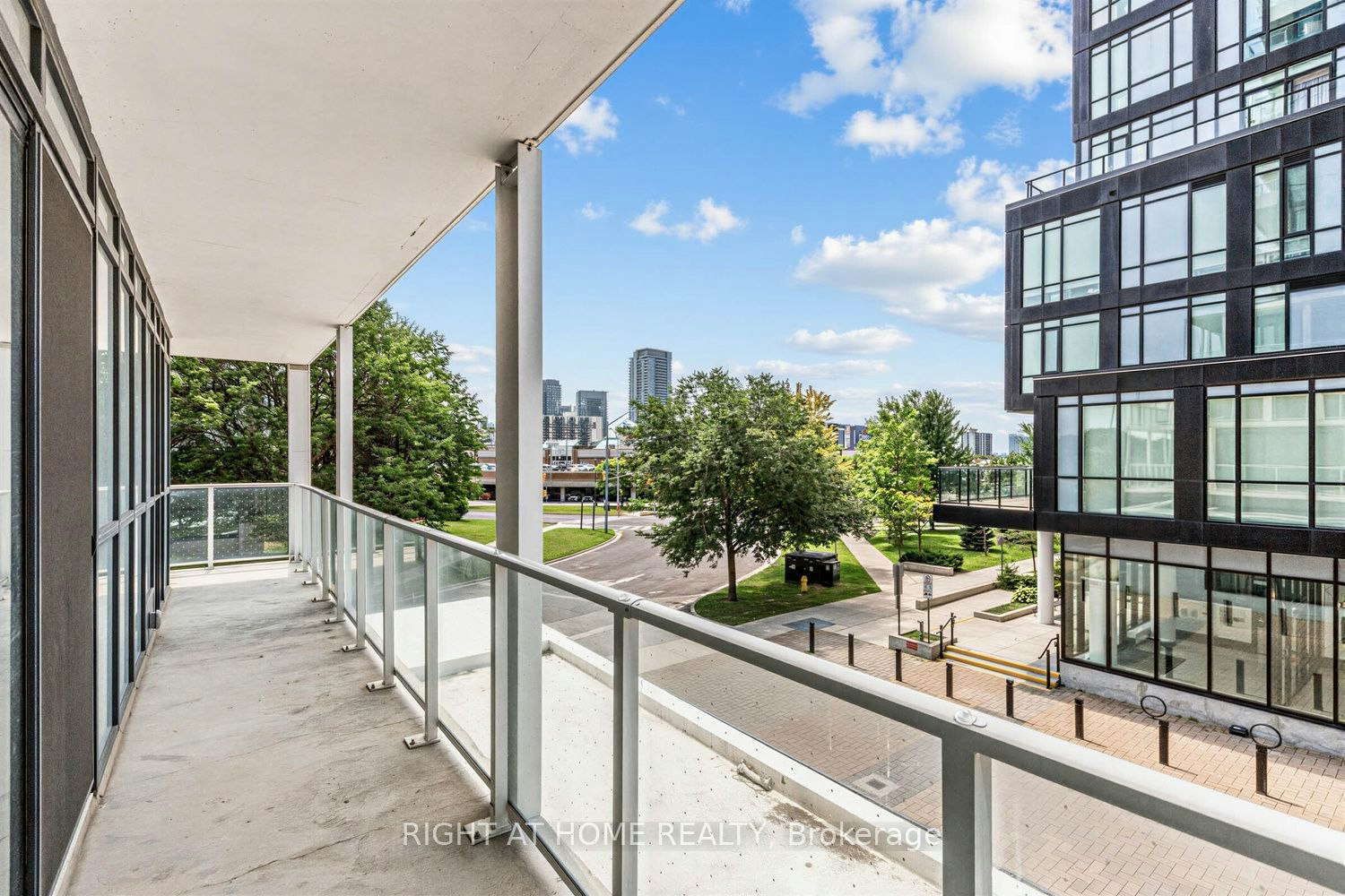 2-180 Fairview Mall Drive, Toronto, ON, M2J 0G4 - 24
