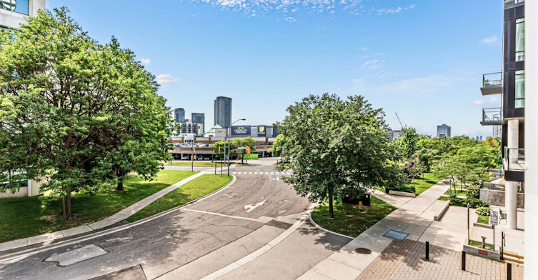 2-180 Fairview Mall Drive, Toronto, ON, M2J 0G4 - 27