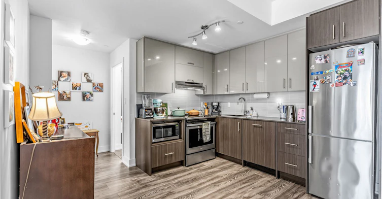 2-180 Fairview Mall Drive, Toronto, ON, M2J 0G4 - 9