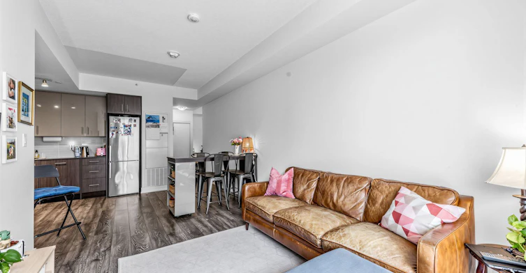 2-180 Fairview Mall Drive, Toronto, ON, M2J 0G4 - 7