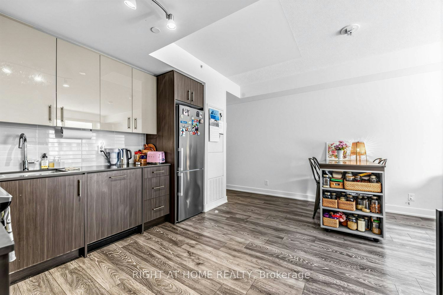 2-180 Fairview Mall Drive, Toronto, ON, M2J 0G4 - 12
