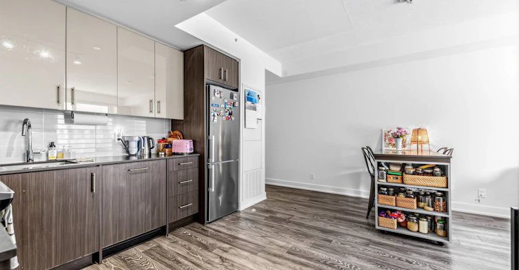 2-180 Fairview Mall Drive, Toronto, ON, M2J 0G4 - 12