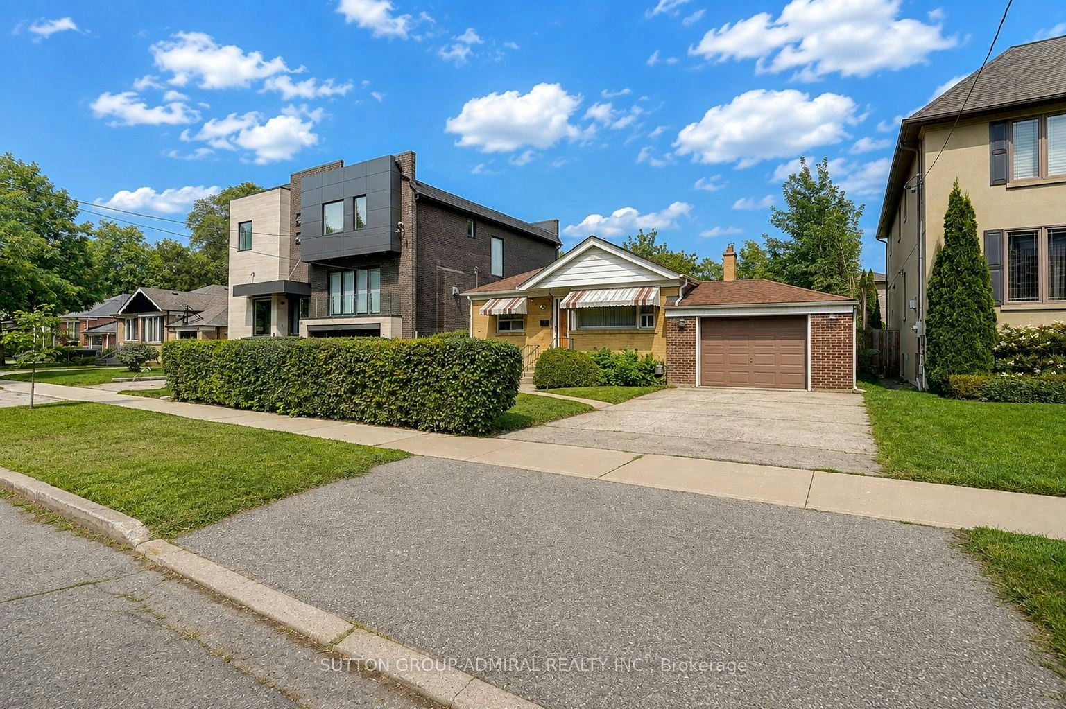 78 Invermay Avenue, Toronto, ON, M3H 1Z5