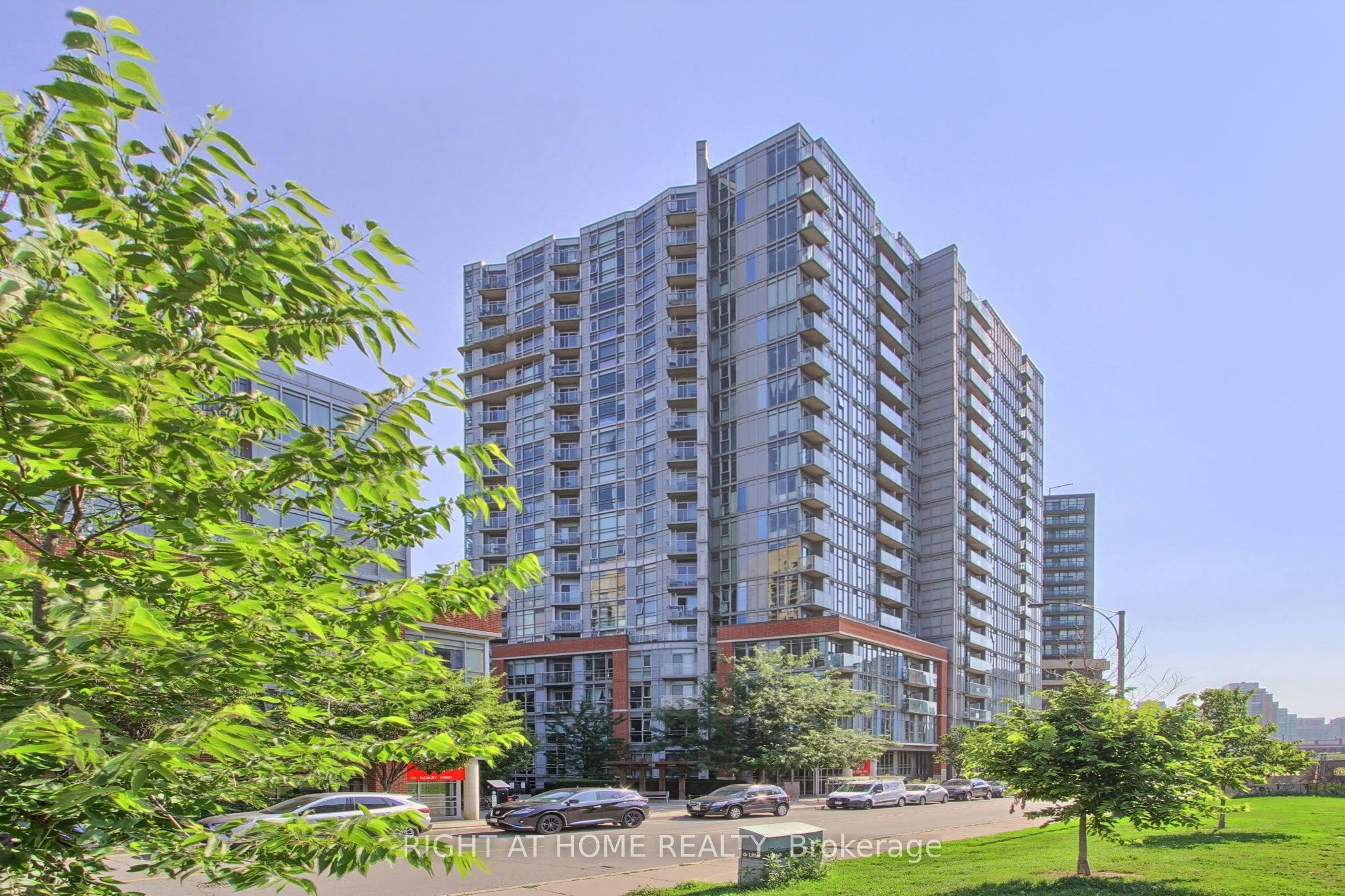 610-150 Sudbury Street, Toronto, ON, M6J 3S8