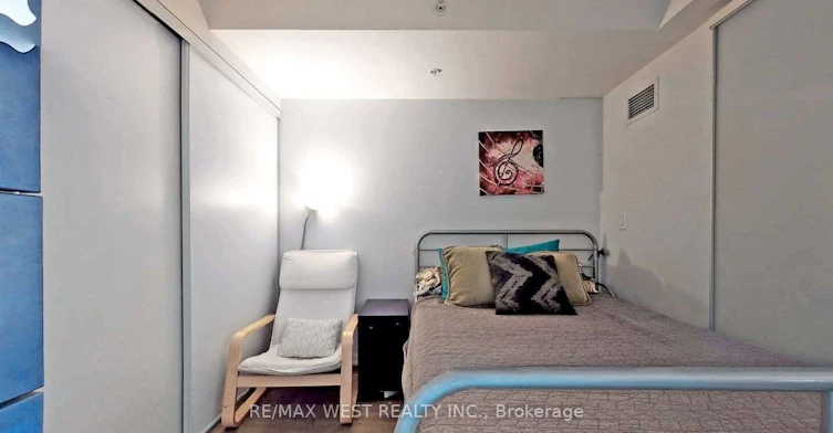 720-36 Lisgar Street, Toronto, ON, M6J 0C7 - 11