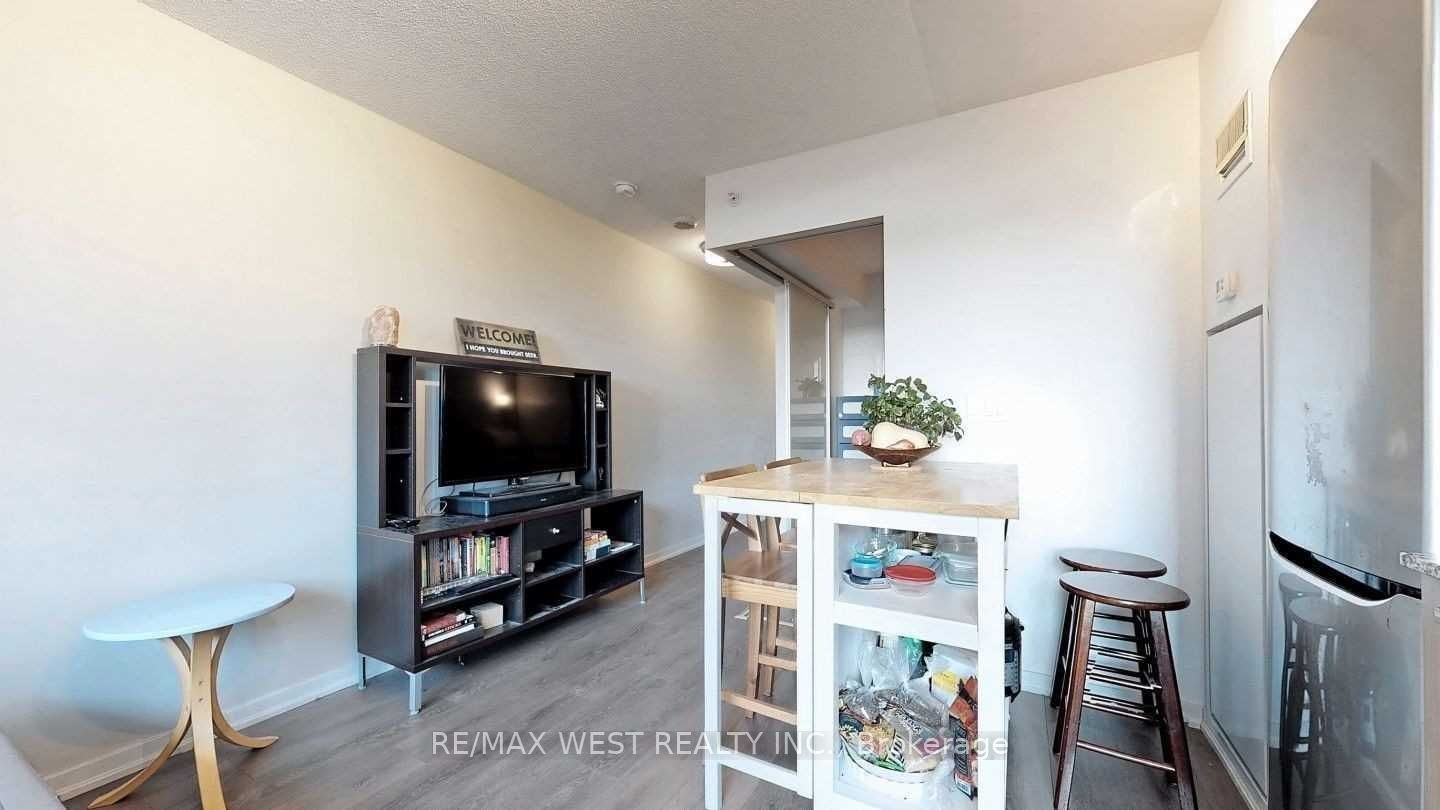 720-36 Lisgar Street, Toronto, ON, M6J 0C7 - 6