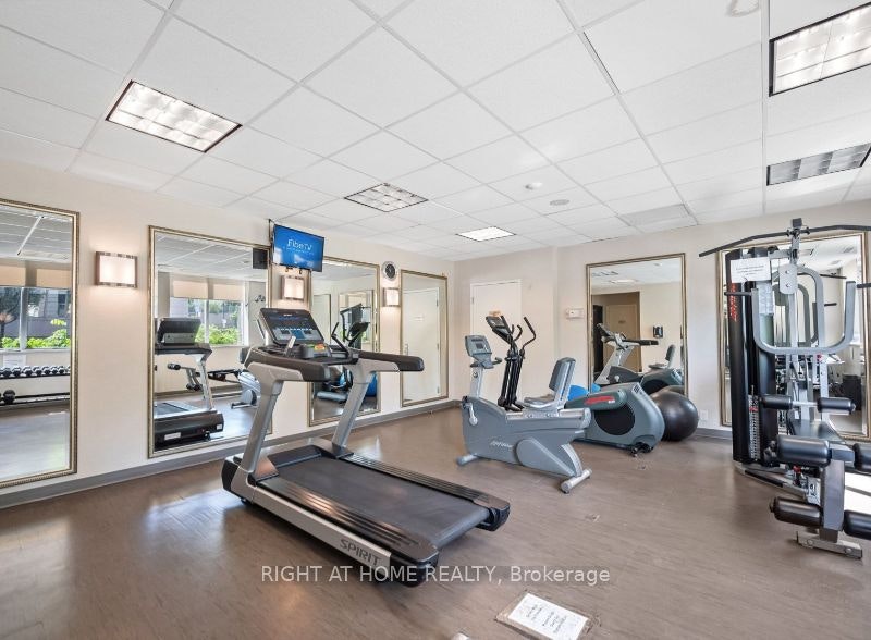 RG1-1 Clairtrell Road, Toronto, ON, M2N 7H6 - 19