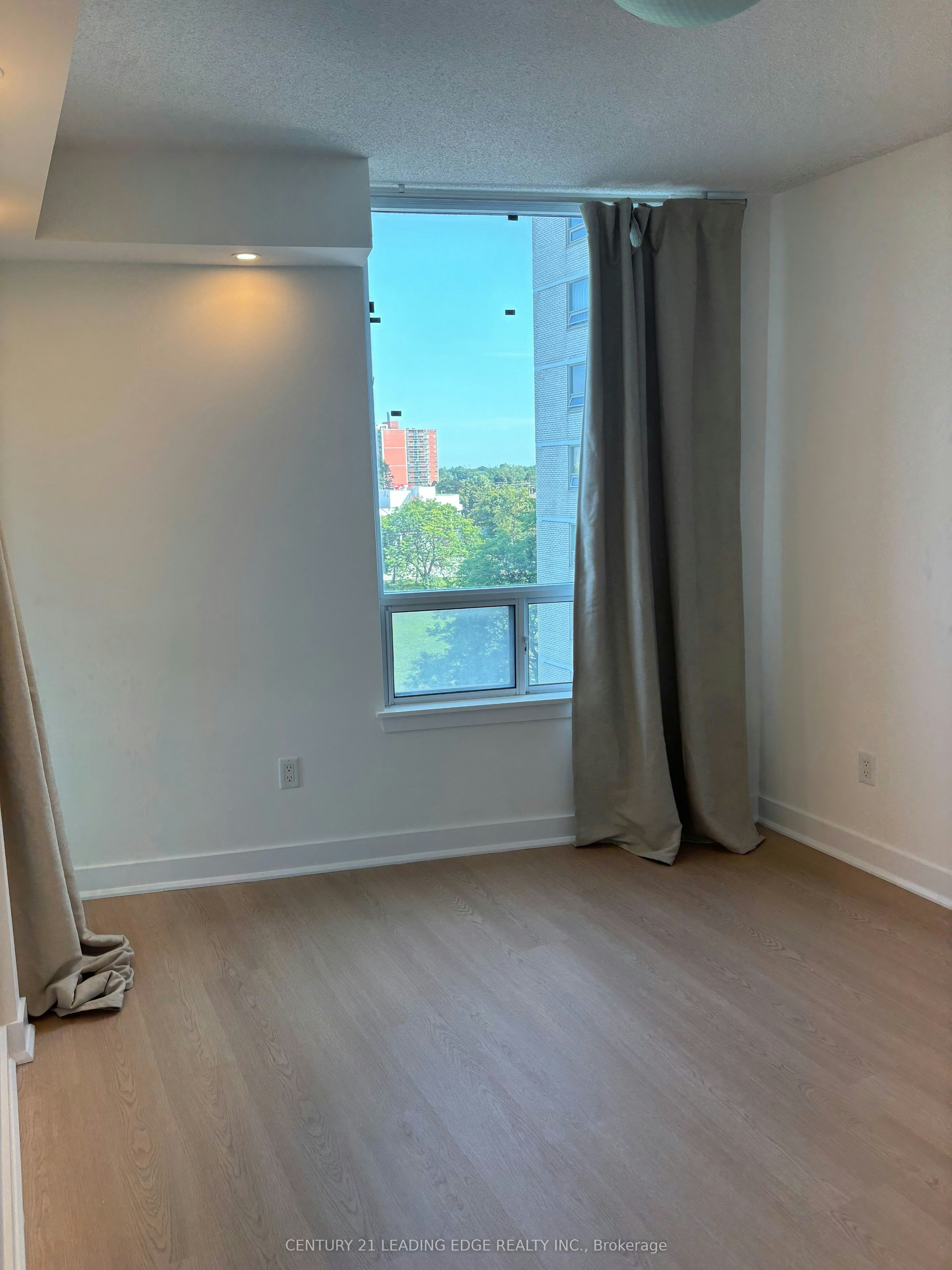 504-5740 Yonge Street, Toronto, ON, M2M 0B1 - 11