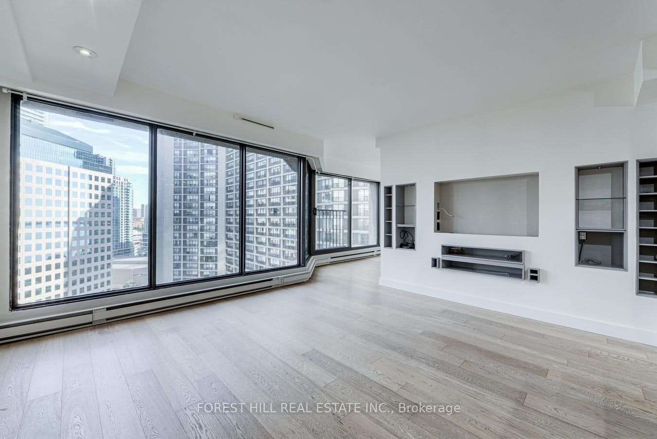 1707-65 Harbour Square, Toronto, ON, M5J 2L4 - 8