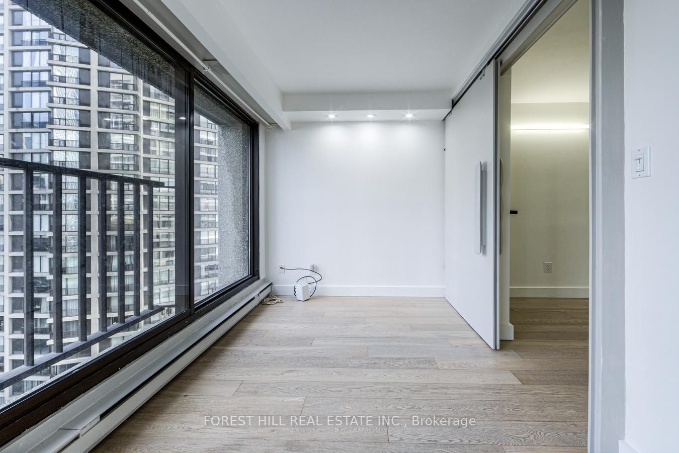 1707-65 Harbour Square, Toronto, ON, M5J 2L4 - 14