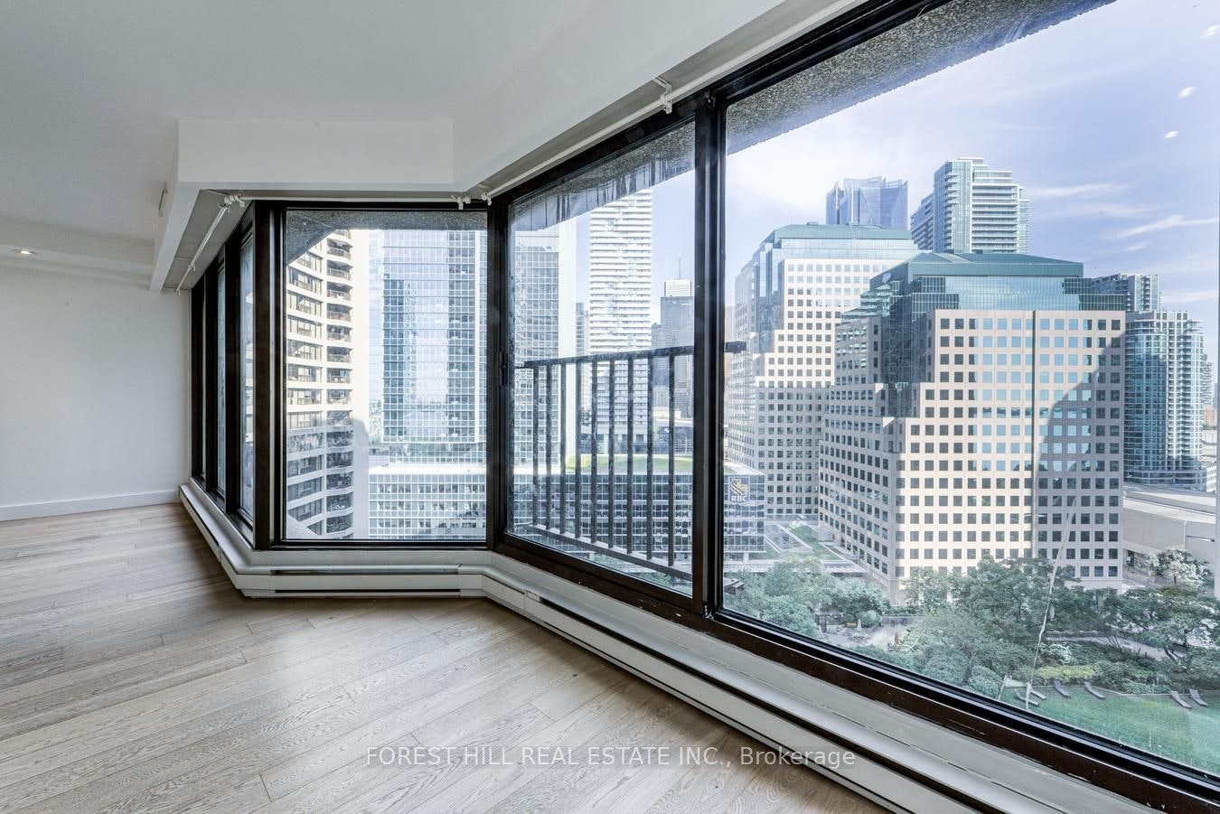 1707-65 Harbour Square, Toronto, ON, M5J 2L4 - 15