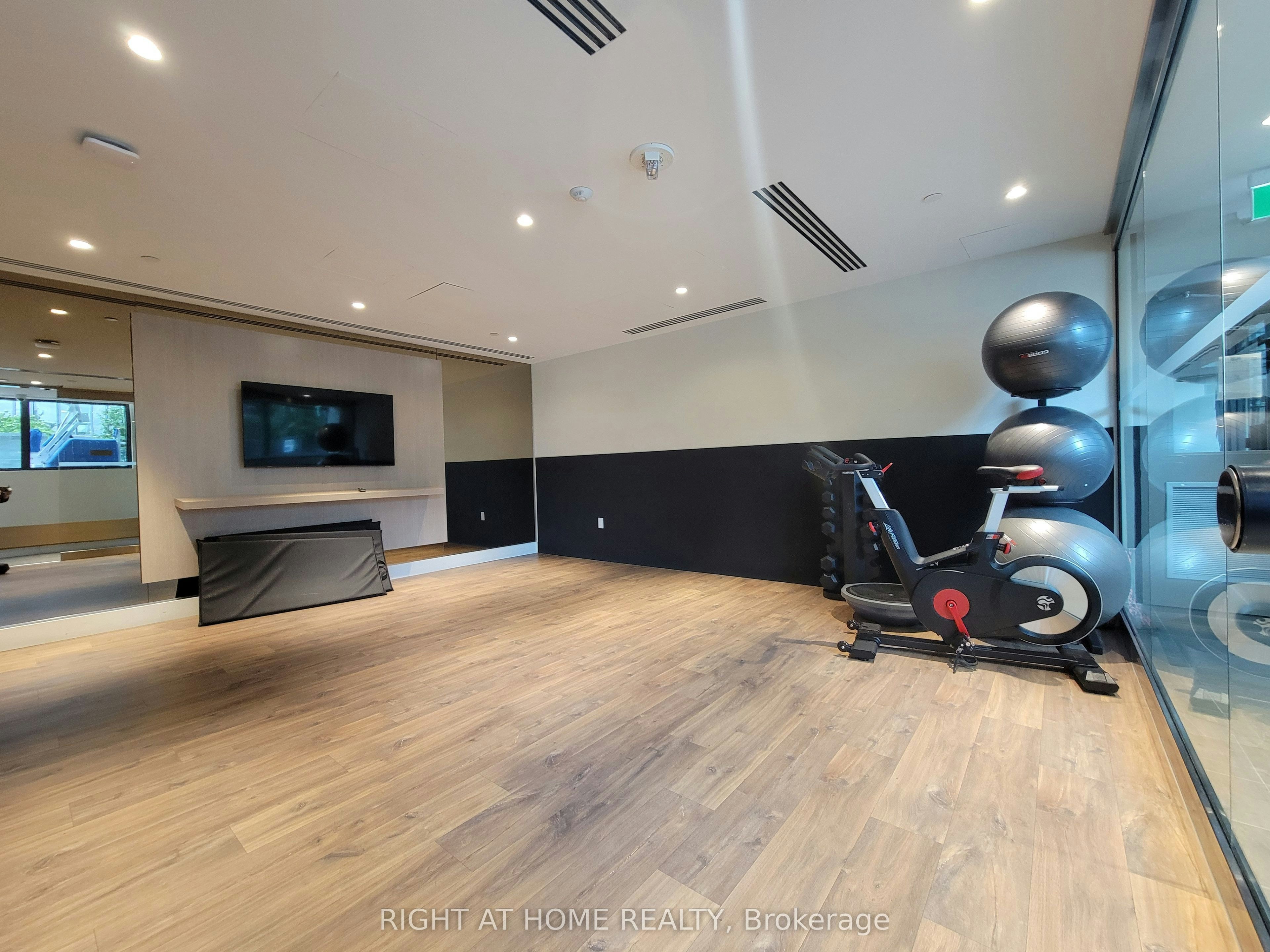 917-50 Power Street, Toronto, ON, M5A 0V3 - 17