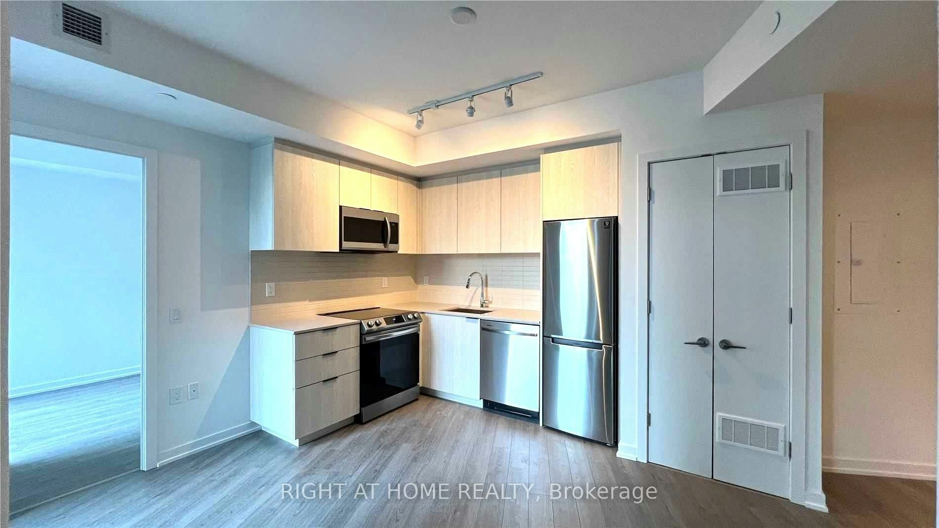 917-50 Power Street, Toronto, ON, M5A 0V3 - 3