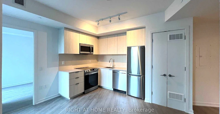 917-50 Power Street, Toronto, ON, M5A 0V3 - 3
