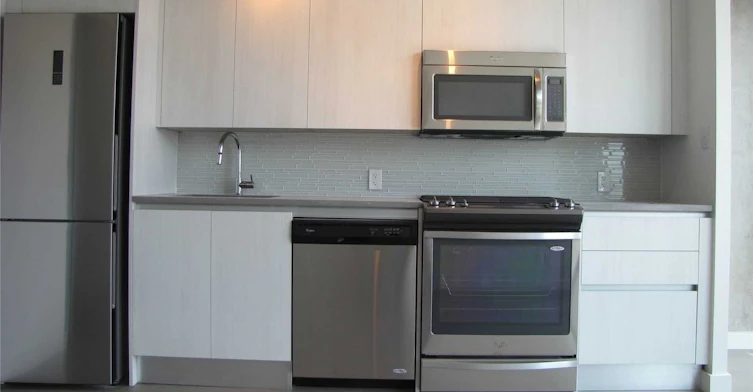 1612-111 Bathurst Street, Toronto, ON, M5V 2R1 - 8