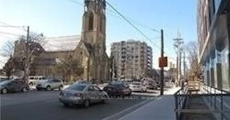 1612-111 Bathurst Street, Toronto, ON, M5V 2R1 - 5