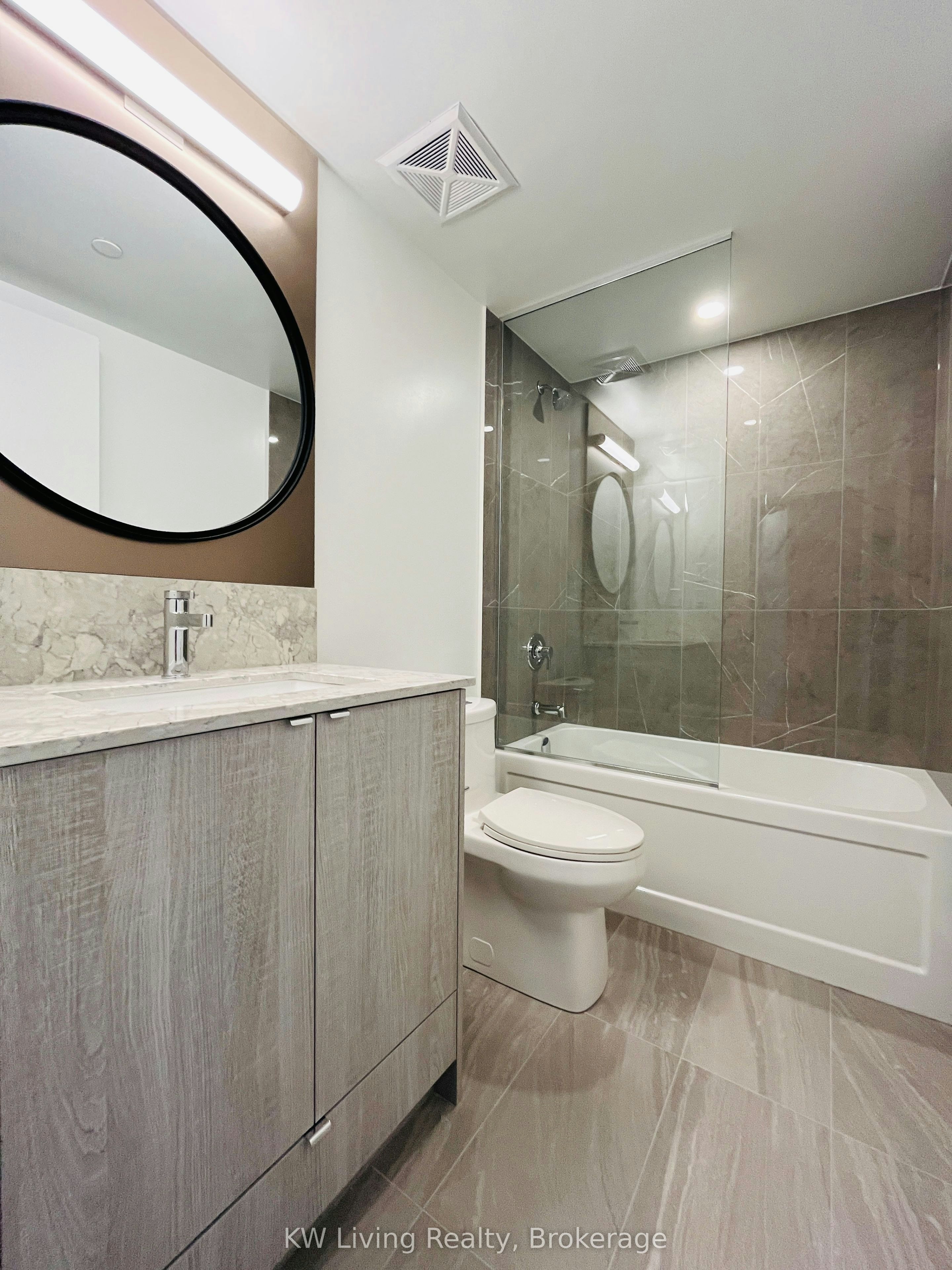 2506-771 Yonge Street, Toronto, ON, M4W 0B8 - 2