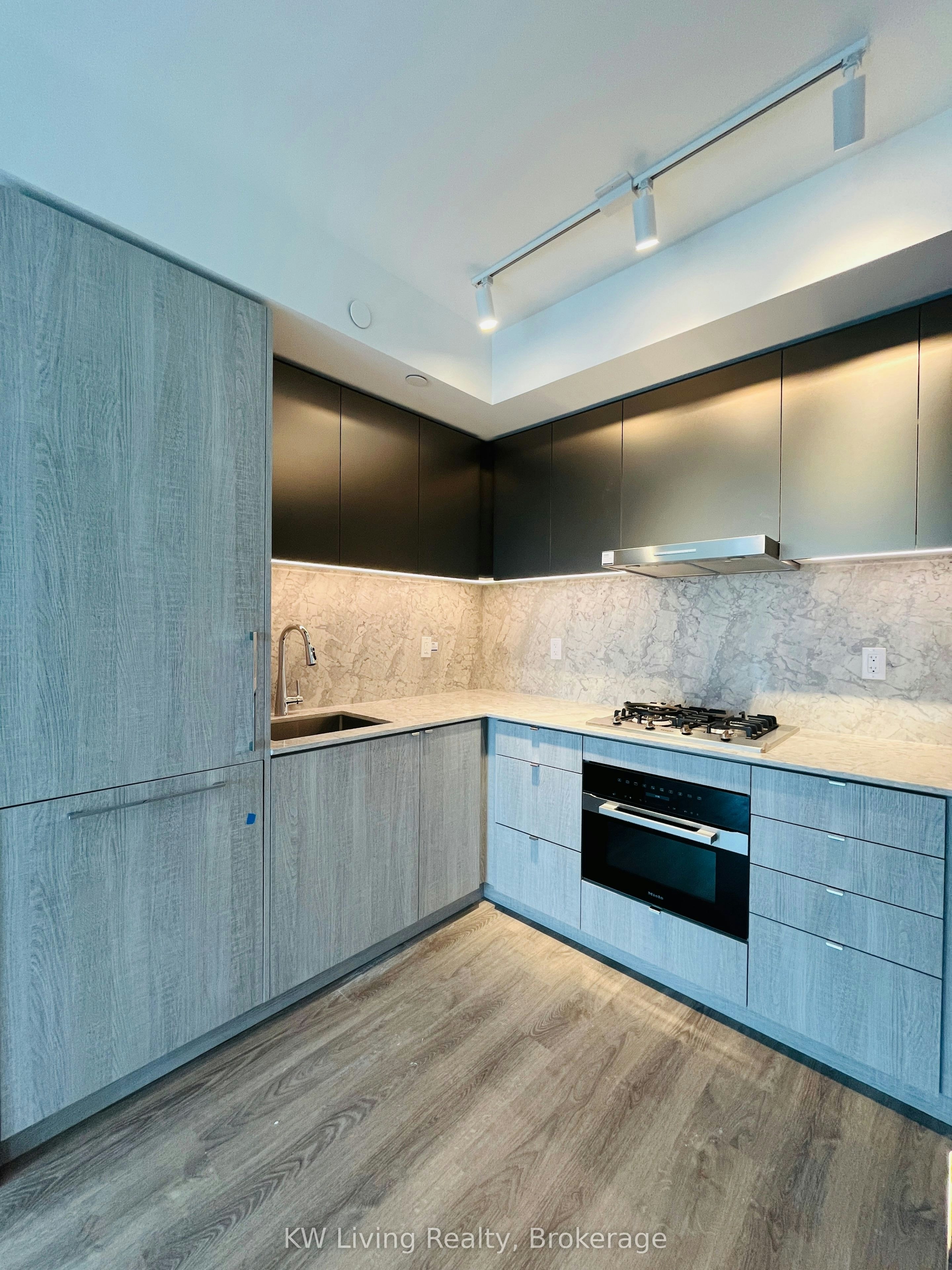 2506-771 Yonge Street, Toronto, ON, M4W 0B8 - 12