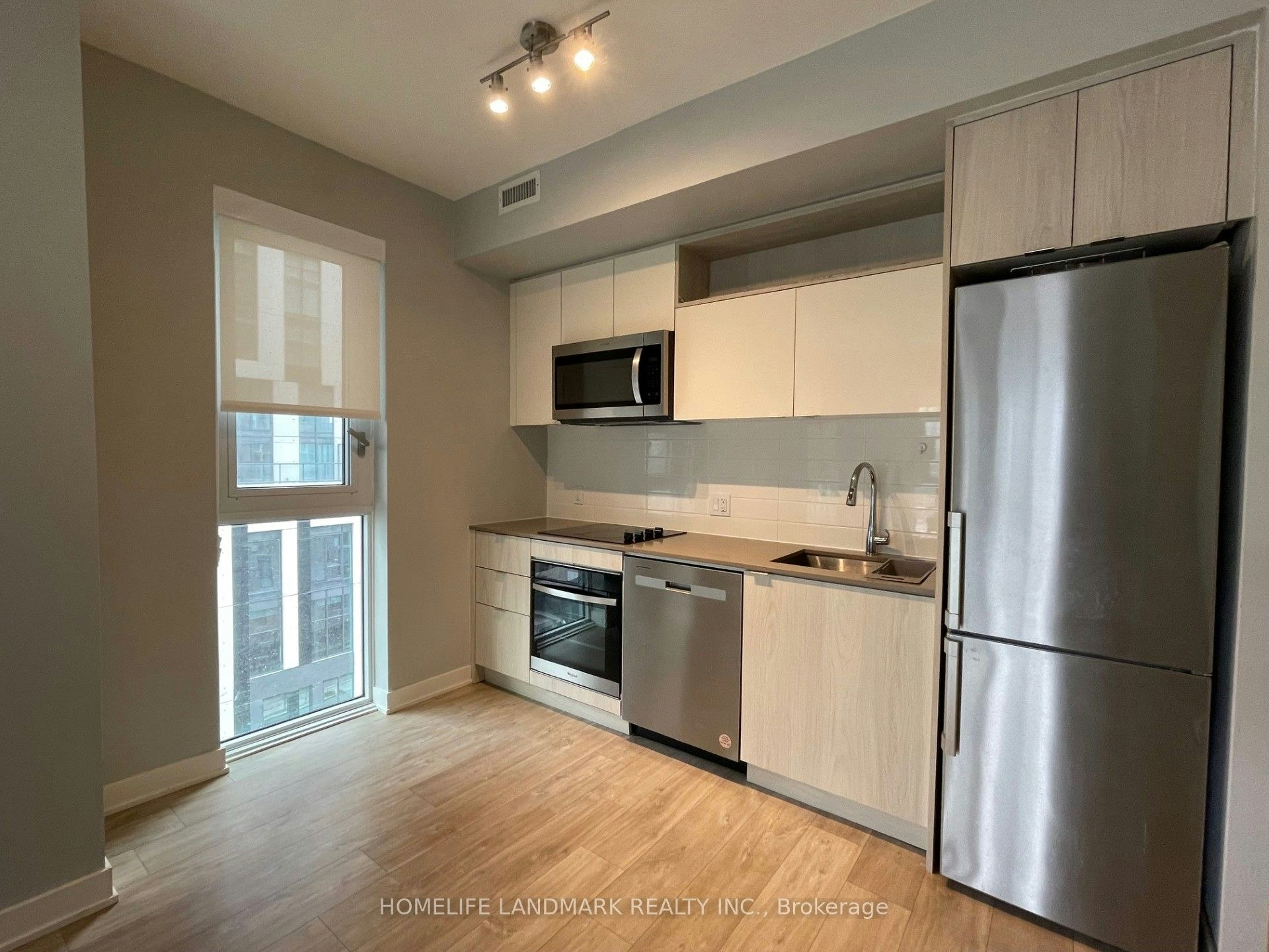 610-100 Dalhousie Street, Toronto, ON, M5B 0C7 - 3