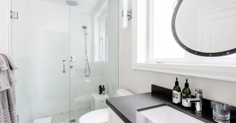 Main Floor-72 Grace Street, Toronto, ON, M6J 2S2 - 10