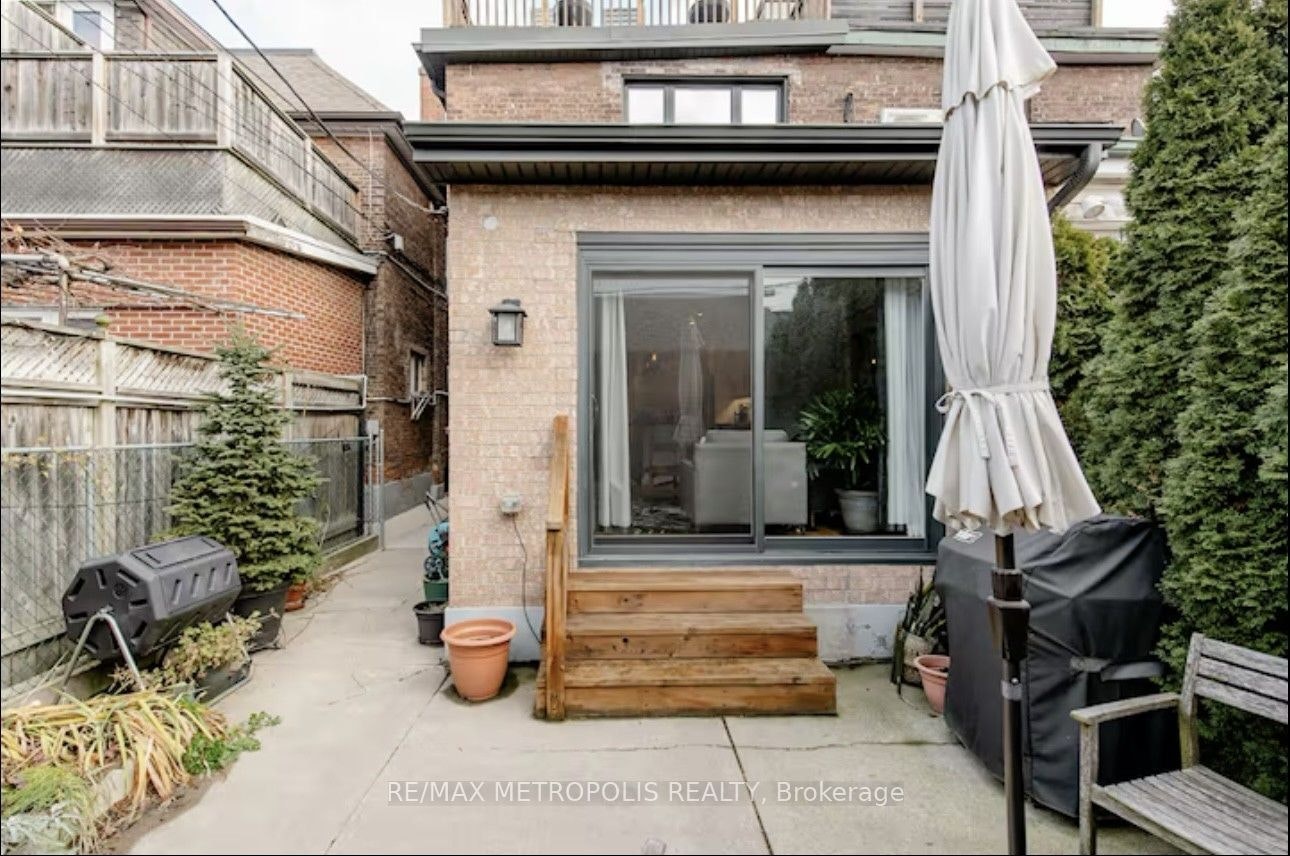 Main Floor-72 Grace Street, Toronto, ON, M6J 2S2 - 9