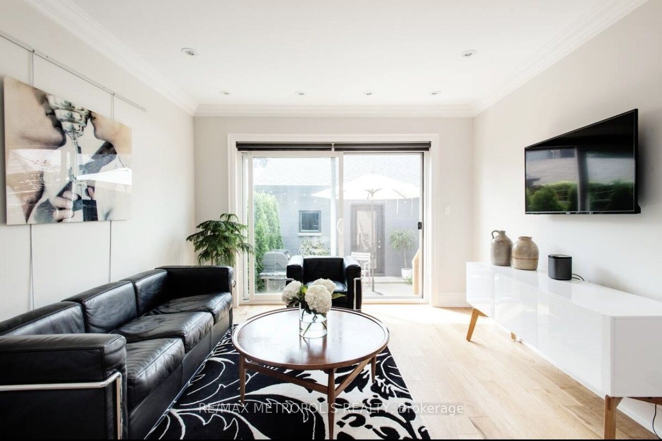 Main Floor-72 Grace Street, Toronto, ON, M6J 2S2 - 2