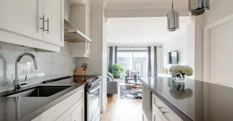 Main Floor-72 Grace Street, Toronto, ON, M6J 2S2 - 13
