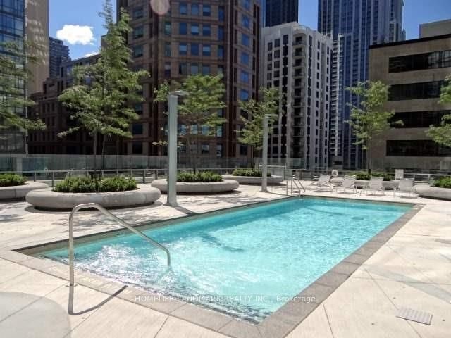 2507-832 Bay Street, Toronto, ON, M5S 1Z6 - 2