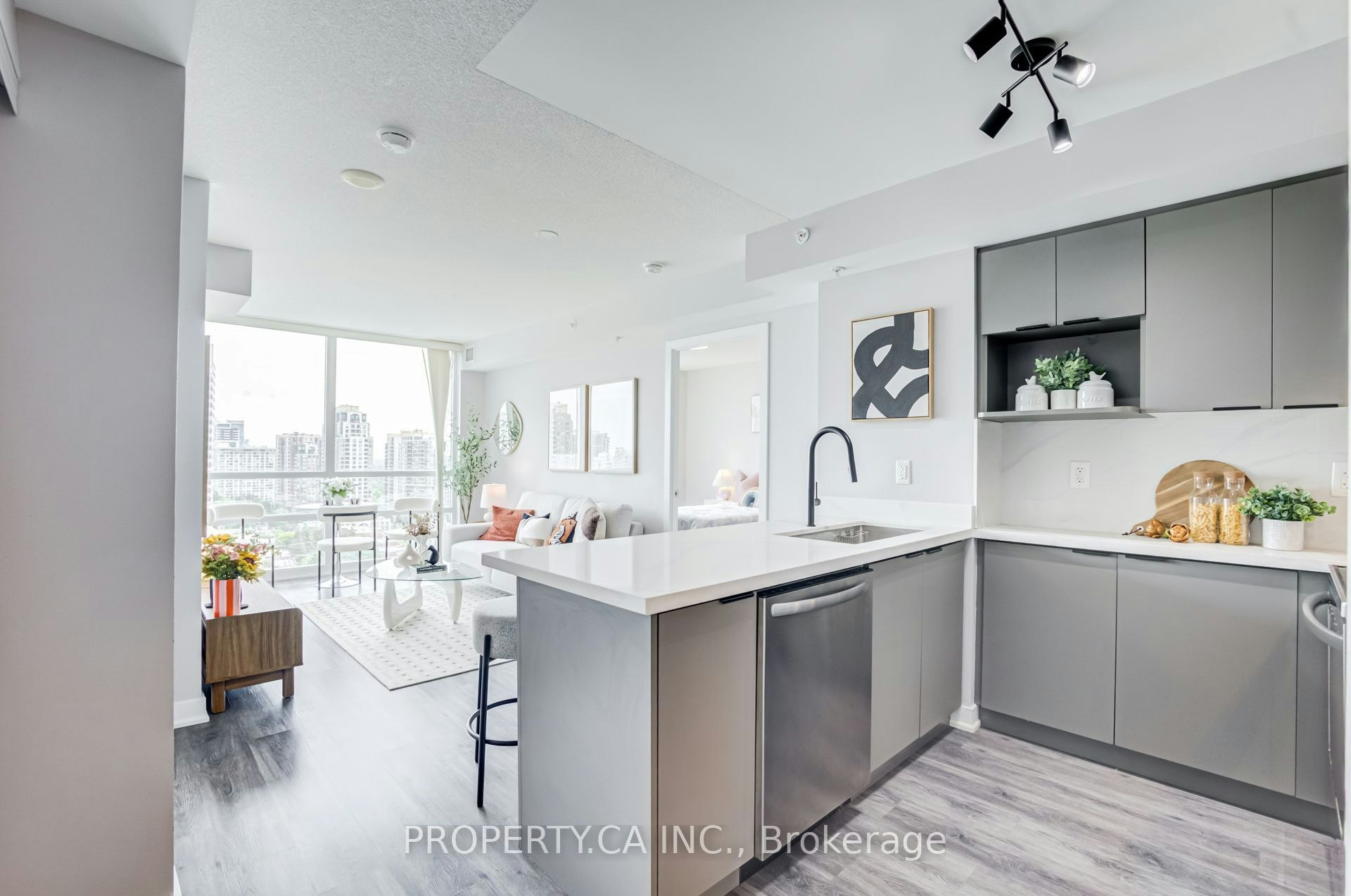 1701-5740 Yonge Street, Toronto, ON, M2M 0B1 - 5