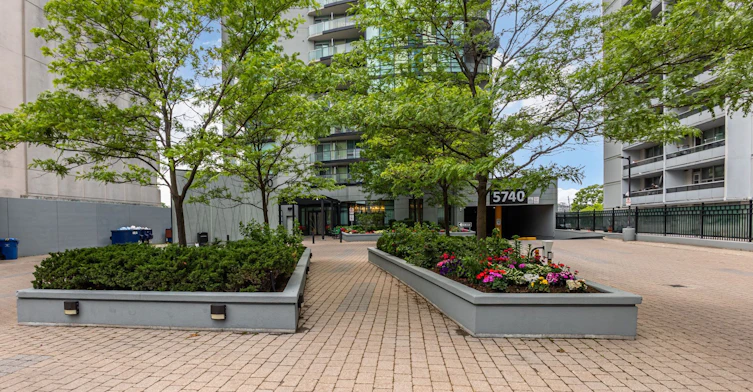 1701-5740 Yonge Street, Toronto, ON, M2M 0B1 - 23