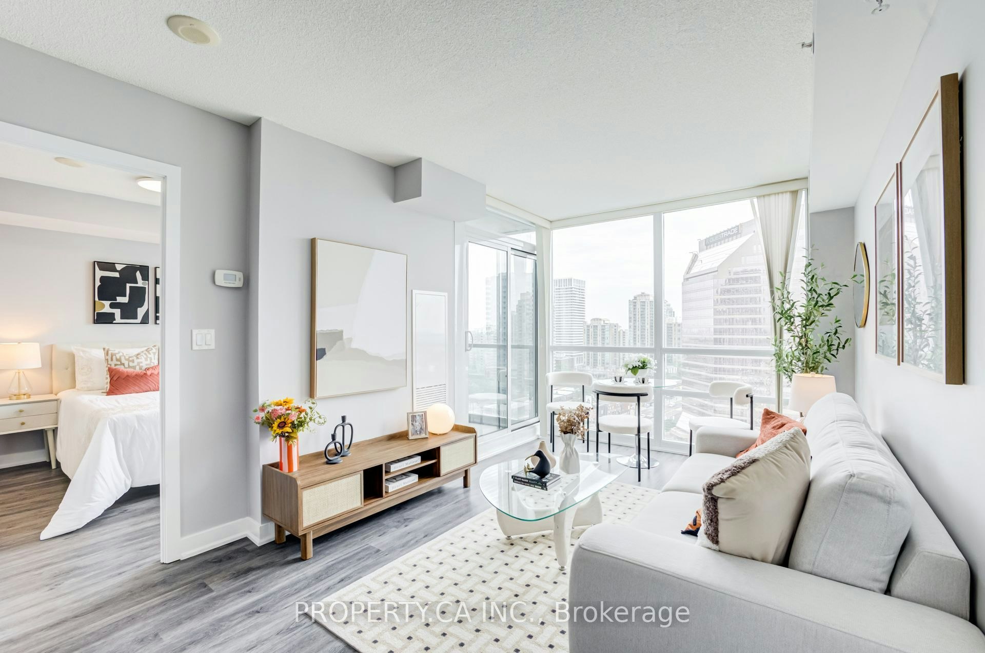 1701-5740 Yonge Street, Toronto, ON, M2M 0B1 - 2