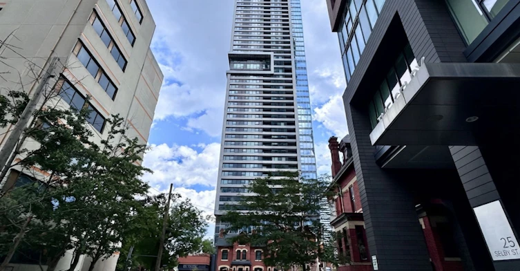 2203-609 Sherbourne Street, Toronto, ON, M4X 0A4