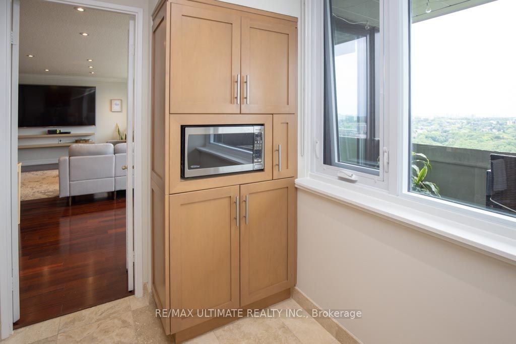 2504-75 Wynford Heights Crescent, Toronto, ON, M3C 3H9 - 12