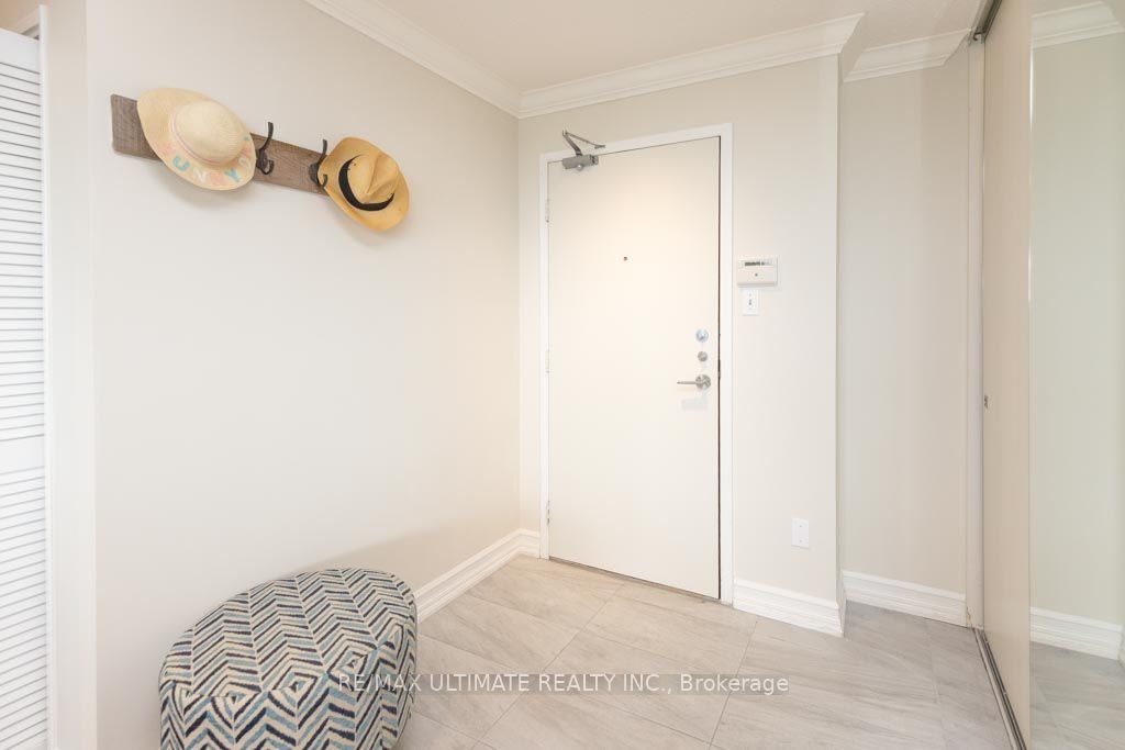 2504-75 Wynford Heights Crescent, Toronto, ON, M3C 3H9 - 33