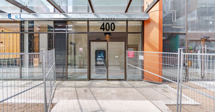 2208-400 King Street W, Toronto, ON, M5V 0X8 - 2