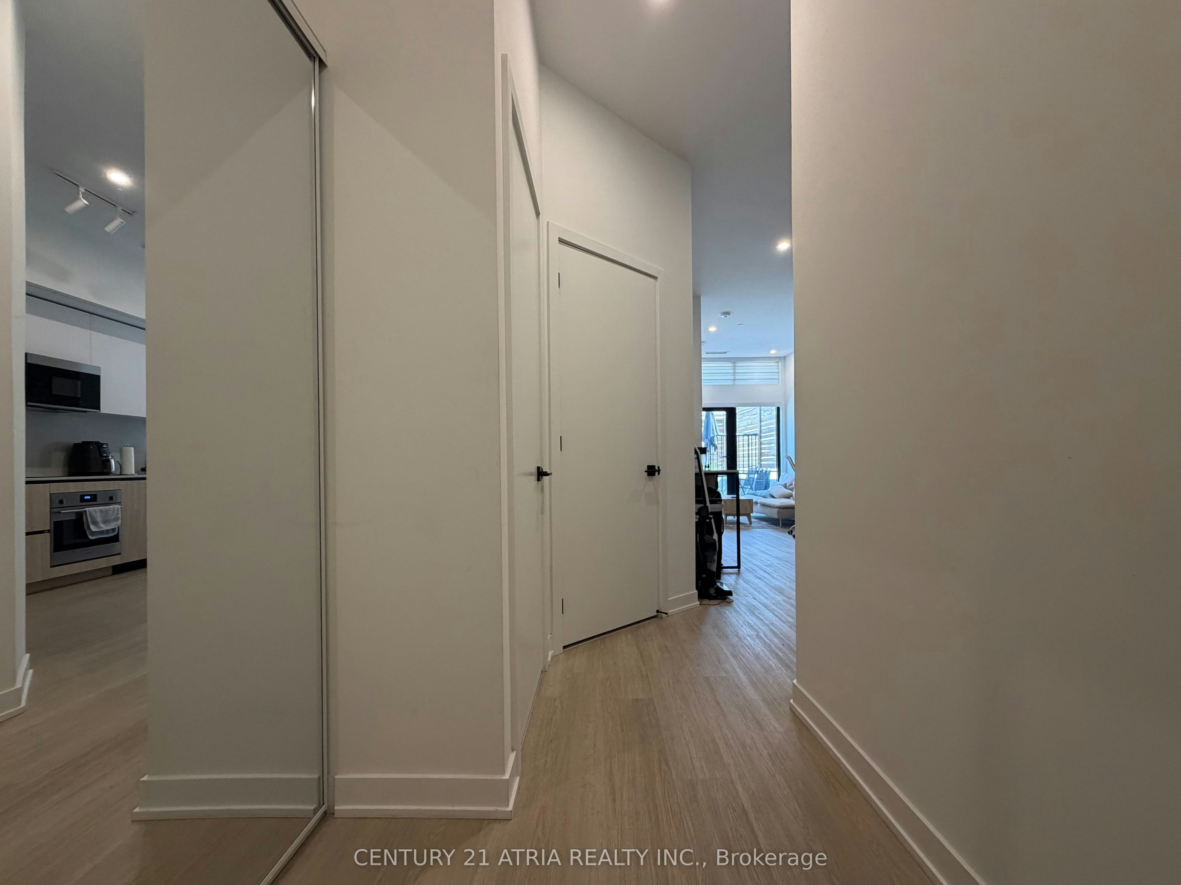 102-699 Sheppard Avenue E, Toronto, ON, M2K 0J5 - 3