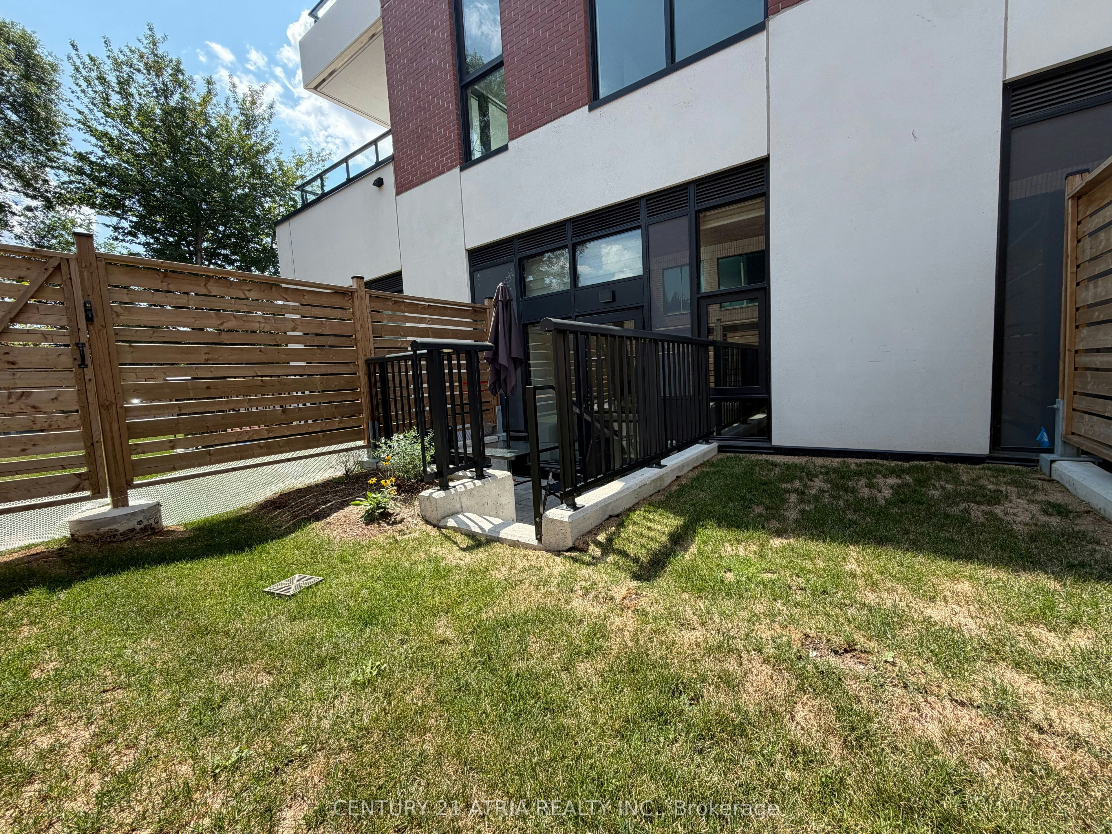 102-699 Sheppard Avenue E, Toronto, ON, M2K 0J5 - 16