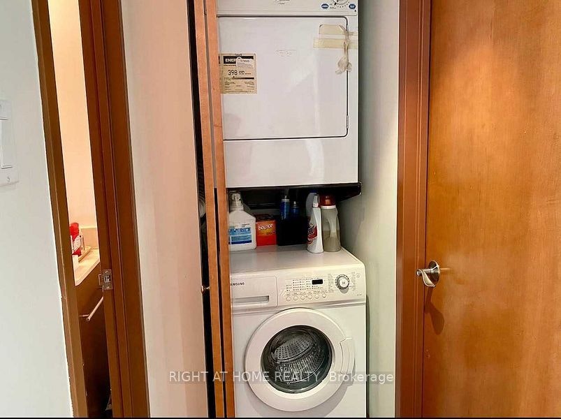 2012-99 Harbour Square, Toronto, ON, M5J 2H2 - 19