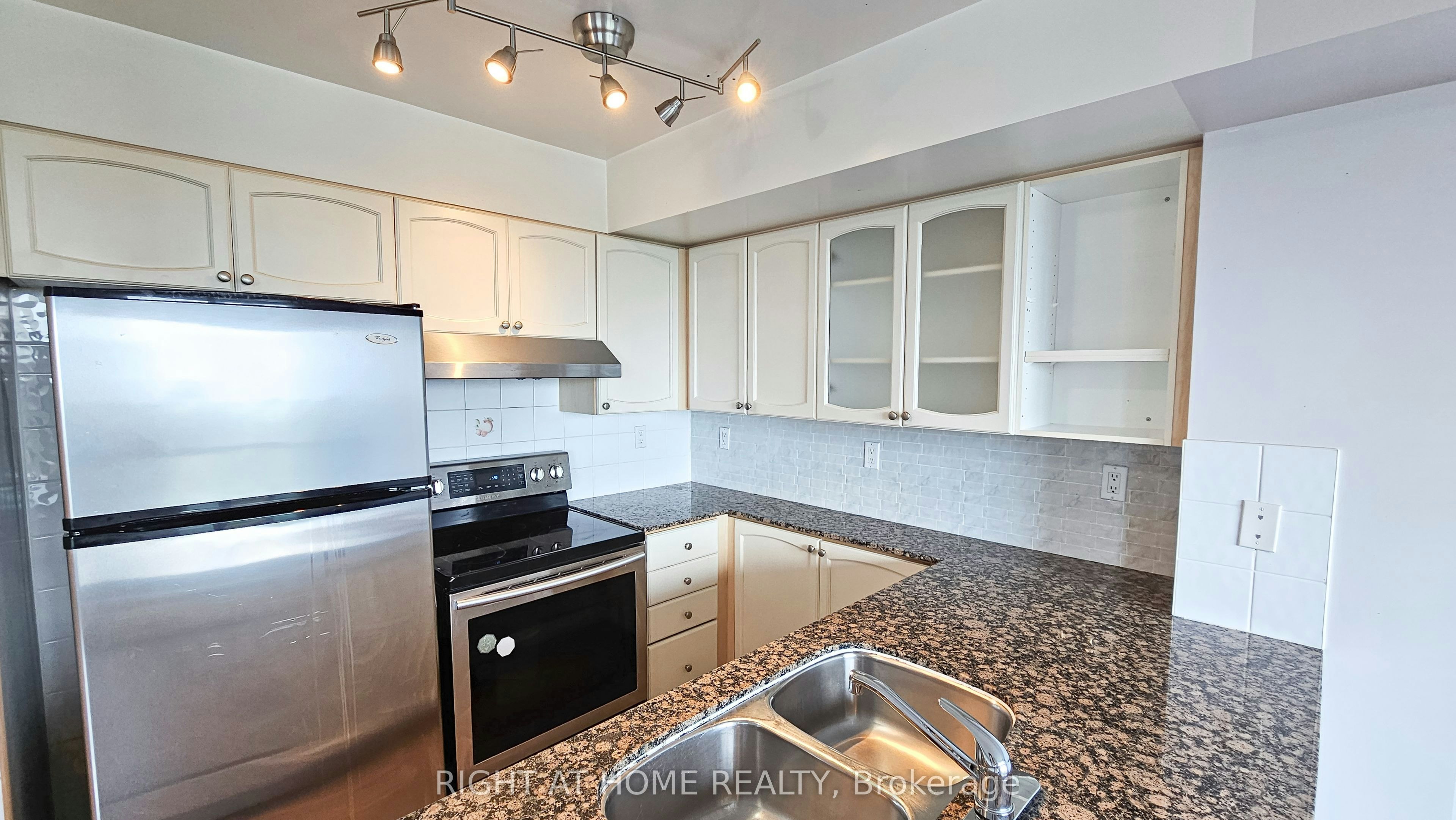 1510-188 Doris Avenue, Toronto, ON, M2N 6Z5 - 8